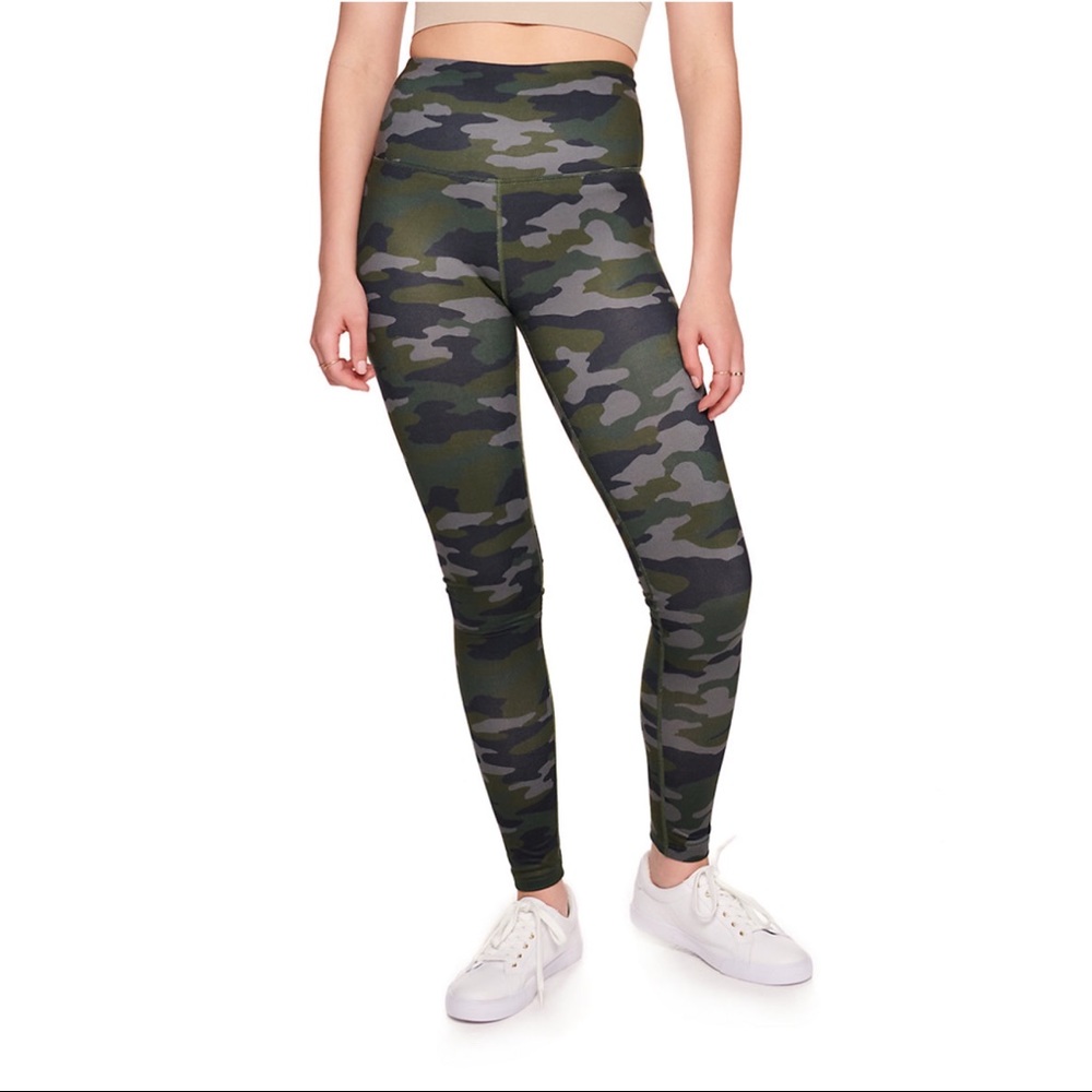 NWT SO Sporty High Waisted Long Leggings Camo Juniors Size S Size XL